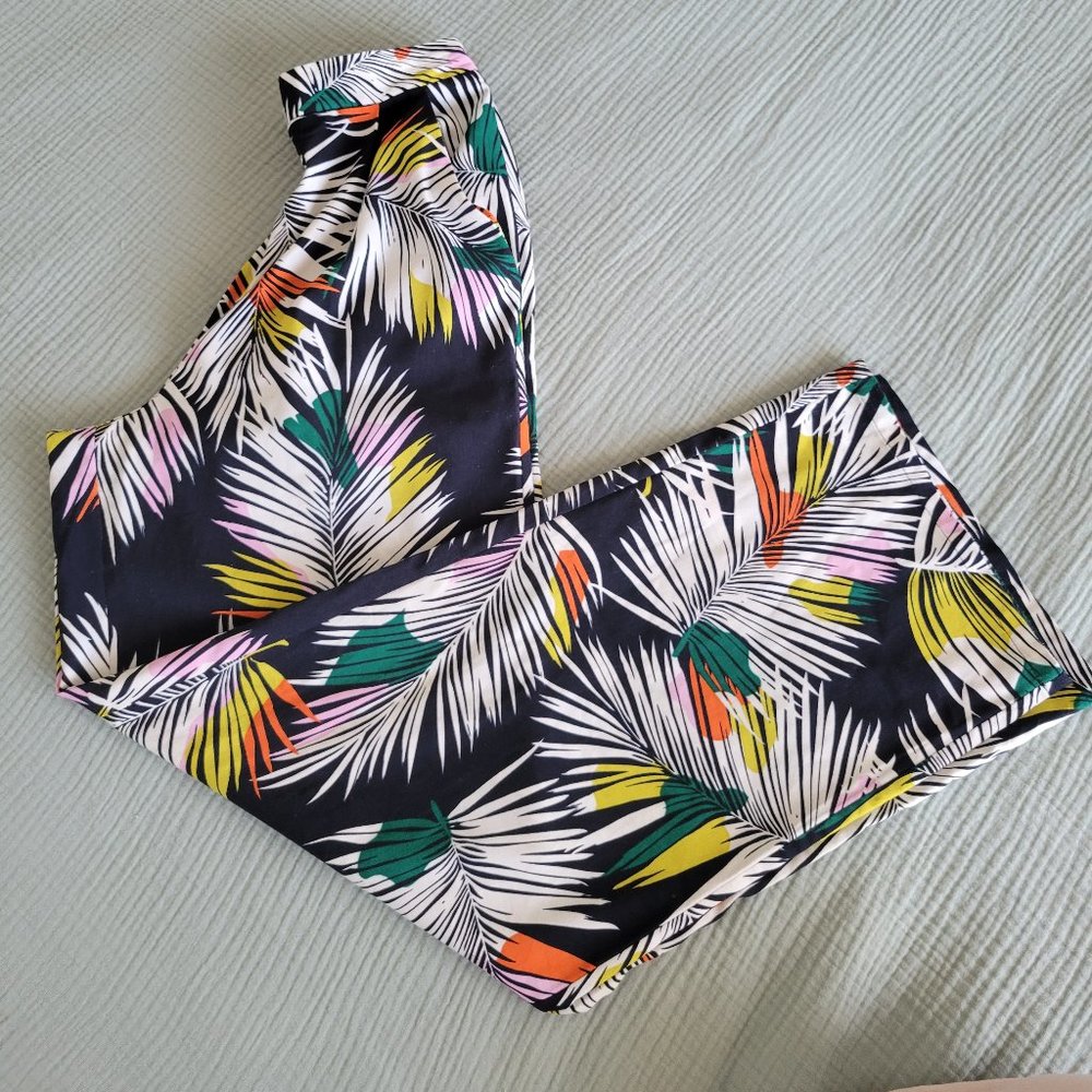 Fluid pants